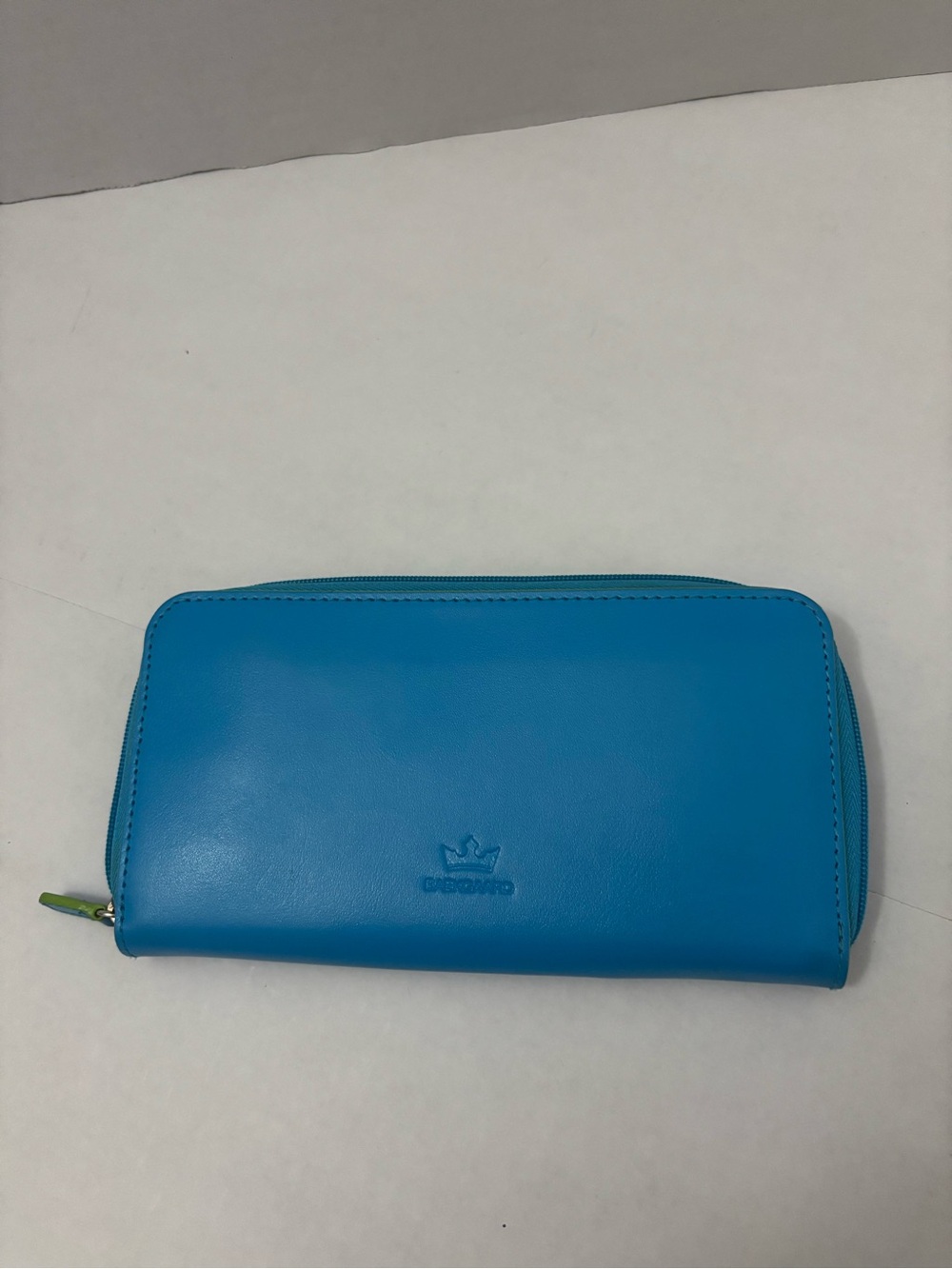 BAEKGAARD Leather Zip around Blue Wallet Green Trim